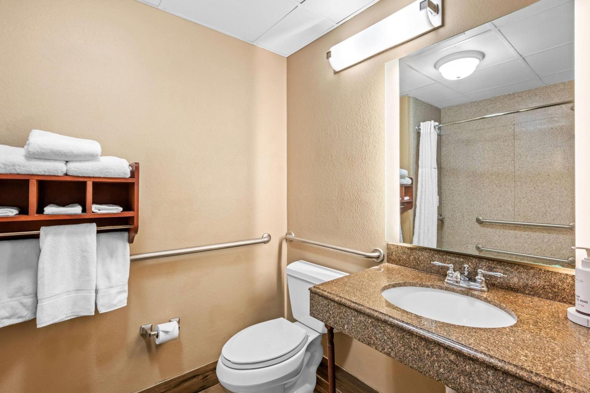 Luxury King Studio Suite Non-Smoking,1722951020:JPEG